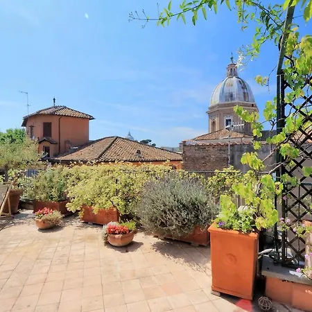 Casa Giulia * Рим