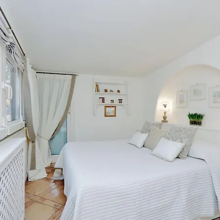 Casa Giulia Рим
